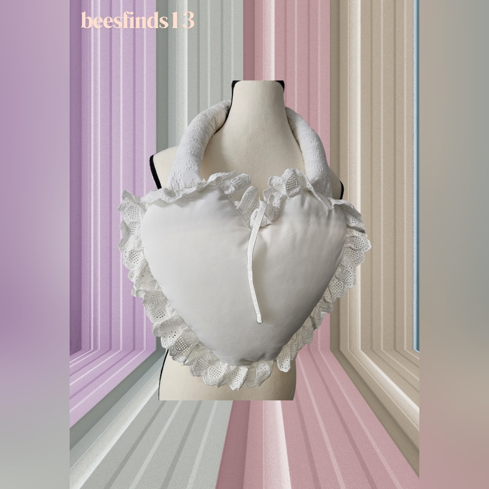 Kimchi Blue Ruffle Heart Purse